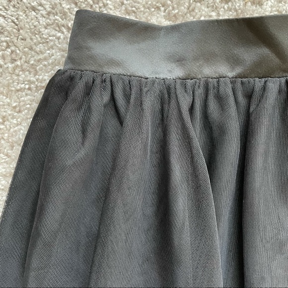 Satin and tulle midi skirt - Picture 2 of 3